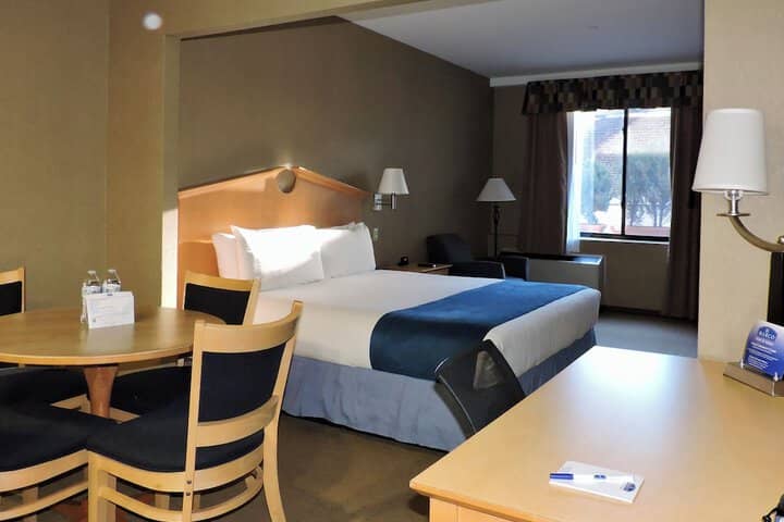 Room 7 of 30